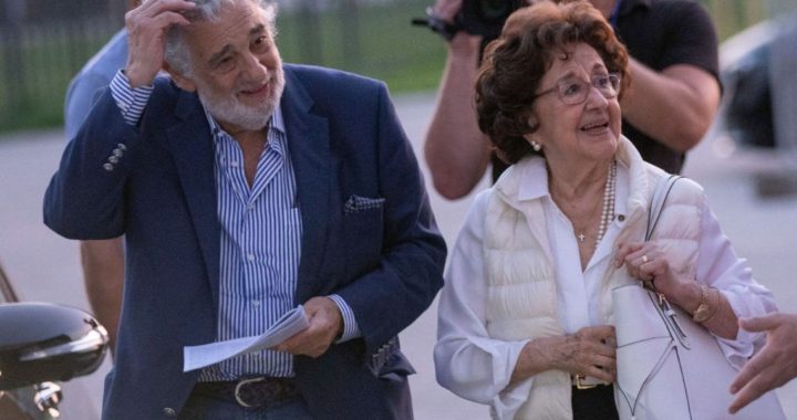 Plácido Domingo fue dado de alta, por COVID-19