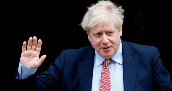 Boris Johnson se salva del  coronavirus