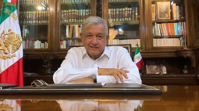 AMLO lanza decálogo para clase media y alta ante crisis por Covid-19