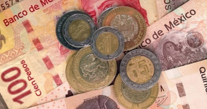 En medio de la pandemia, dólar amanece a la baja; se vende a 24.29 pesos