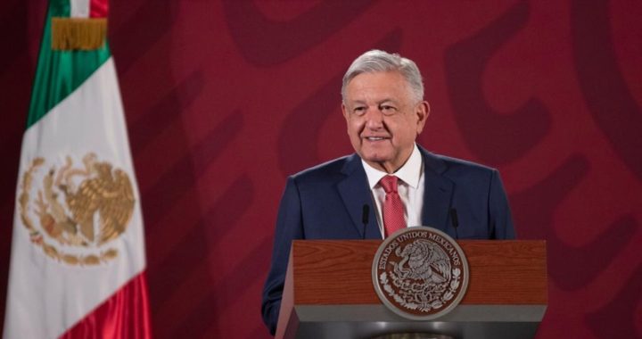 AMLO pide que médicos y enfermeras de 60 años regresen a trabajar ante emergencia