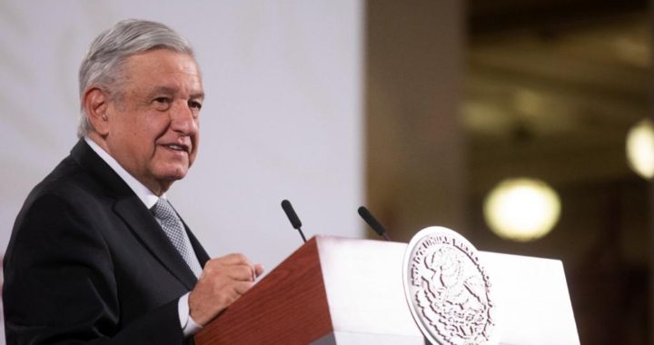 Reapertura de actividades podría ser el 17 de mayo en algunas zona, Amlo