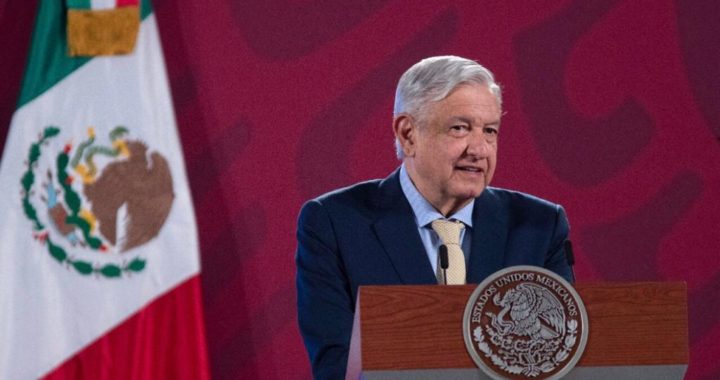 Estamos tocando fondo con la crisis económica, afirma AMLO