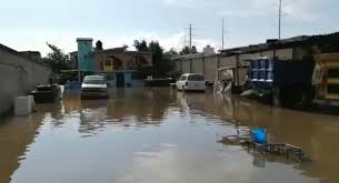 Lluvia inunda viviendas en San Mateo Atenco