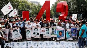 Detienen a integrante de AIC por tortura en caso Ayotzinapa