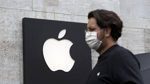 Tim Cook crea los Apple Face Mask y Apple ClearMask