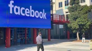 Facebook retrasa el regreso a la oficina hasta 2022 por variante delta