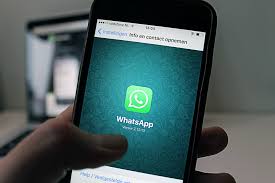 WhatsApp alista función para que administradores borren mensajes de los chats