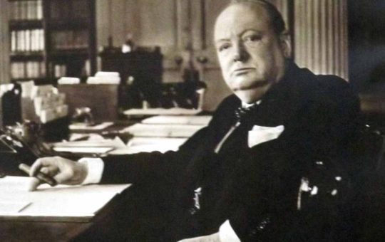 Roban famosa foto de Winston Churchill en hotel de Canadá