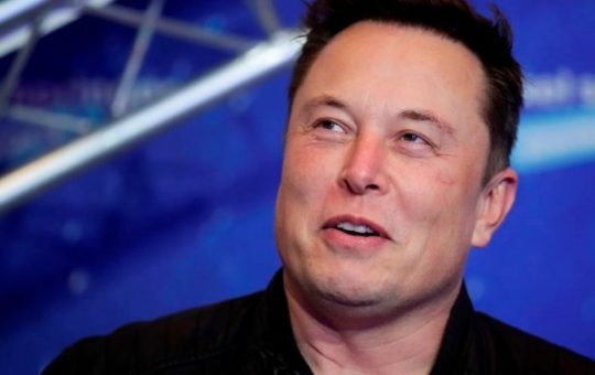 Mayoría de accionistas de Twitter votan a favor de venta de la empresa a Elon Musk