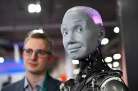 China quiere fabricar en masa robots humanoides en 2025 para que se conviertan en motor de su economía￼