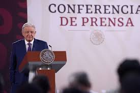 López Obrador dice que no afectaría una baja del grado crediticio de México por la reforma