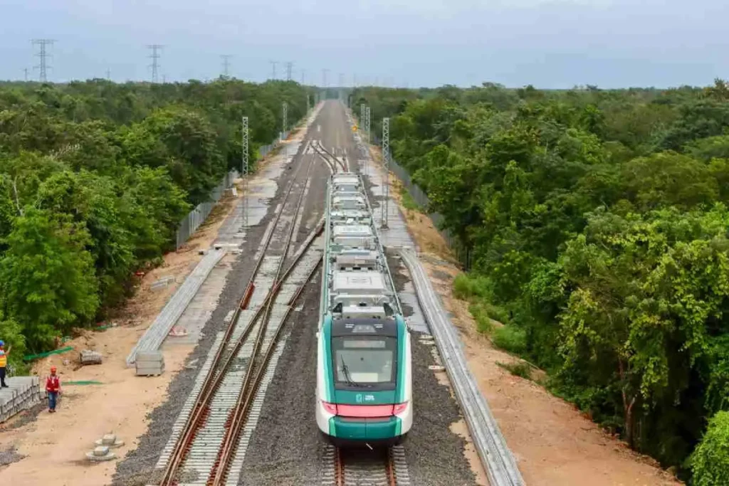 Tren-Maya-tiene-11-puntos-de-riesgo-de-colapso-y-hundimientos-obras-en-tramo-5-sur-siguen-pese-a-suspension-de-juez-1