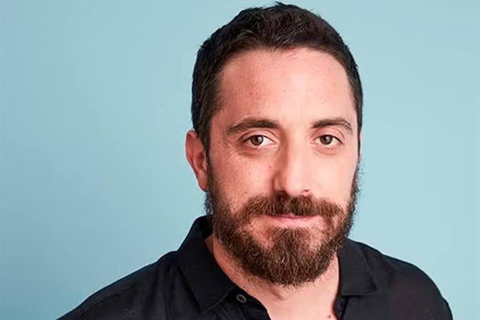 pablo-larrain-69079c43-focus-0.26-0.46-696-464